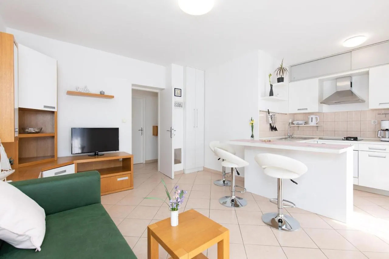 Apartment Julijana Krk Town 0*,